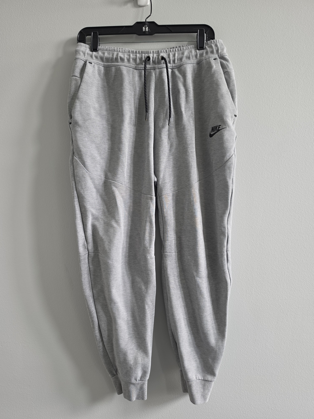 Nike Tech Fleece Jogger Pants Mens Medium Gray Black Logo